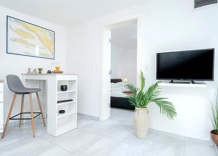 Hidden Oasis - Zf Hvar Apartment Hvar Town