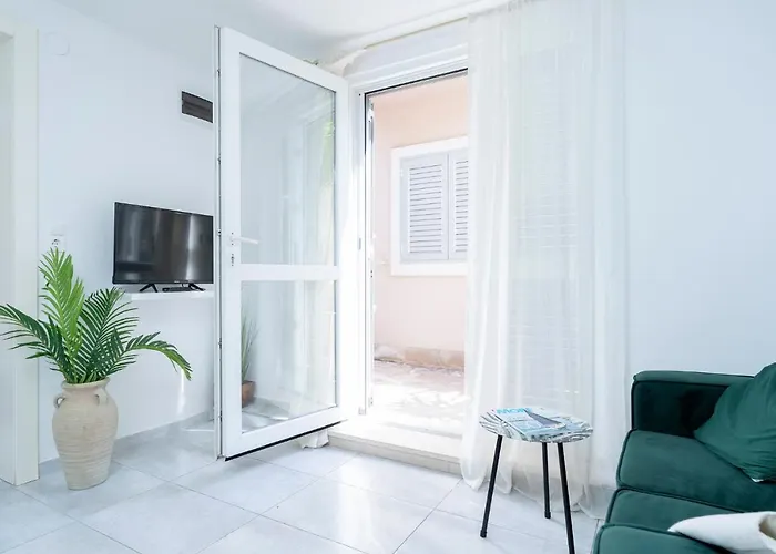 Апартаменты Hidden Oasis - Zf Hvar *