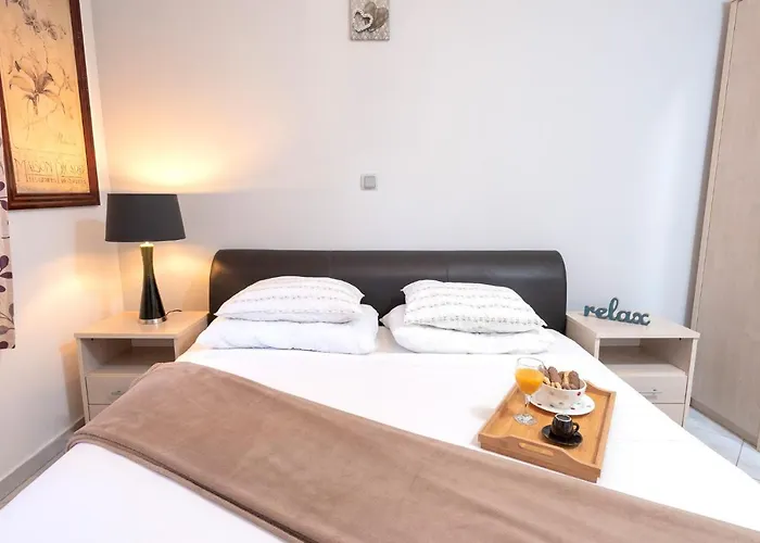 Апартаменты Hidden Oasis - Zf Hvar