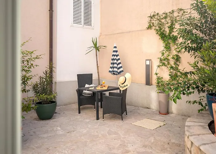 Апартаменты Hidden Oasis - Zf Hvar Хвар