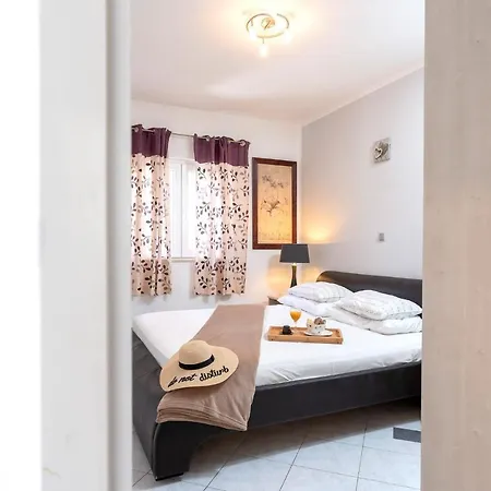 아파트 Hidden Oasis - Zf Hvar 흐바르