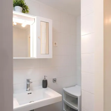 Hidden Oasis - Zf Hvar 흐바르